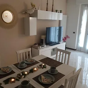 https://appartamento-girasole-sal.it-lombardy.com