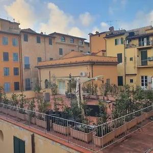 Apartment Mossotti Street, Pisa